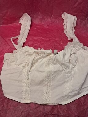 Jrs. Lace-Trim Cami in Ivory, Sz Small